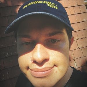 Meet your Posher, Quincy